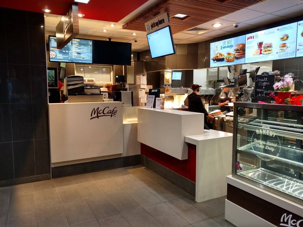 McDonalds | cafe | 175 Rose Glen Rd N, Port Hope, ON L1A 3V6, Canada | 9058852480 OR +1 905-885-2480