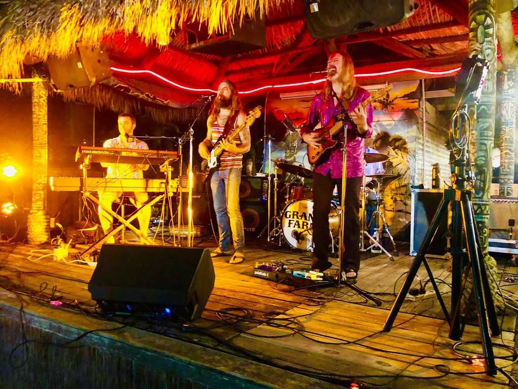 Tipsy Tiki | restaurant | 658 N 2nd St, Fort Pierce, FL 34950, USA | 7726724769 OR +1 772-672-4769