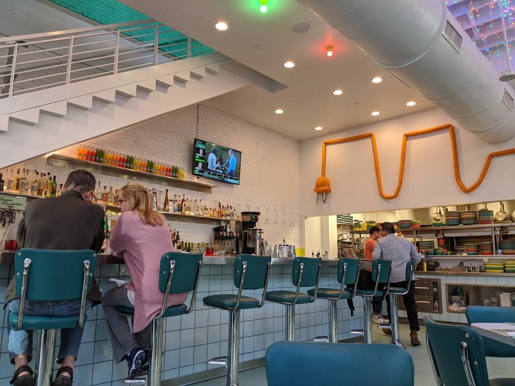 Queso Beso | restaurant | 1525 Main St, Dallas, TX 75201, USA | 2149227510 OR +1 214-922-7510