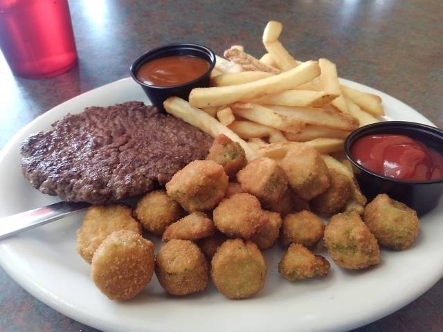 Southern Fare | restaurant | 210 Lane Pkwy, Shelbyville, TN 37160, USA | 9315365768 OR +1 931-536-5768