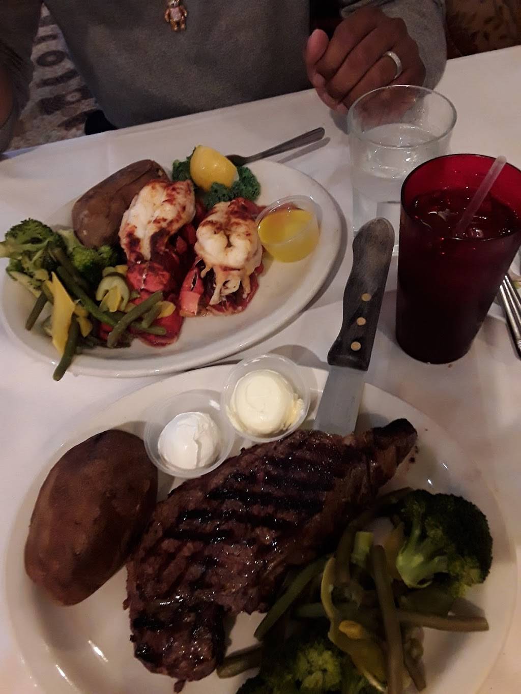 Nicole Seafood & Prime Rib Restaurant | restaurant | 4616 Jog Rd, Lake Worth, FL 33463, USA | 5619698988 OR +1 561-969-8988