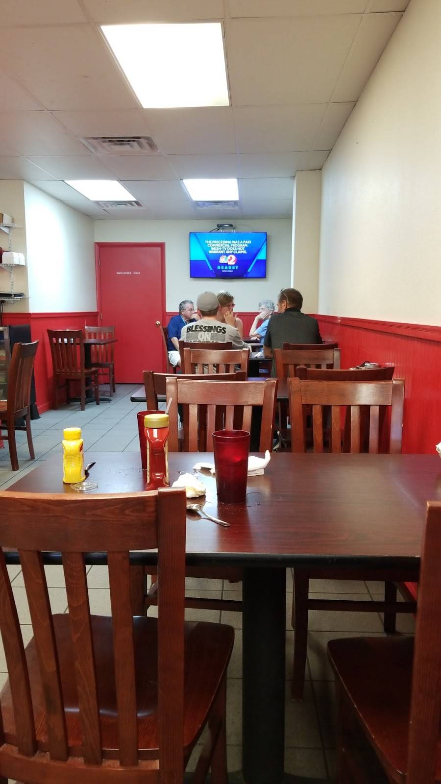 Darrells "Dog Gone Good" Diner | restaurant | 11175 Southwest 93rd Court Road #106, Ocala, FL 34481, USA | 3526719888 OR +1 352-671-9888