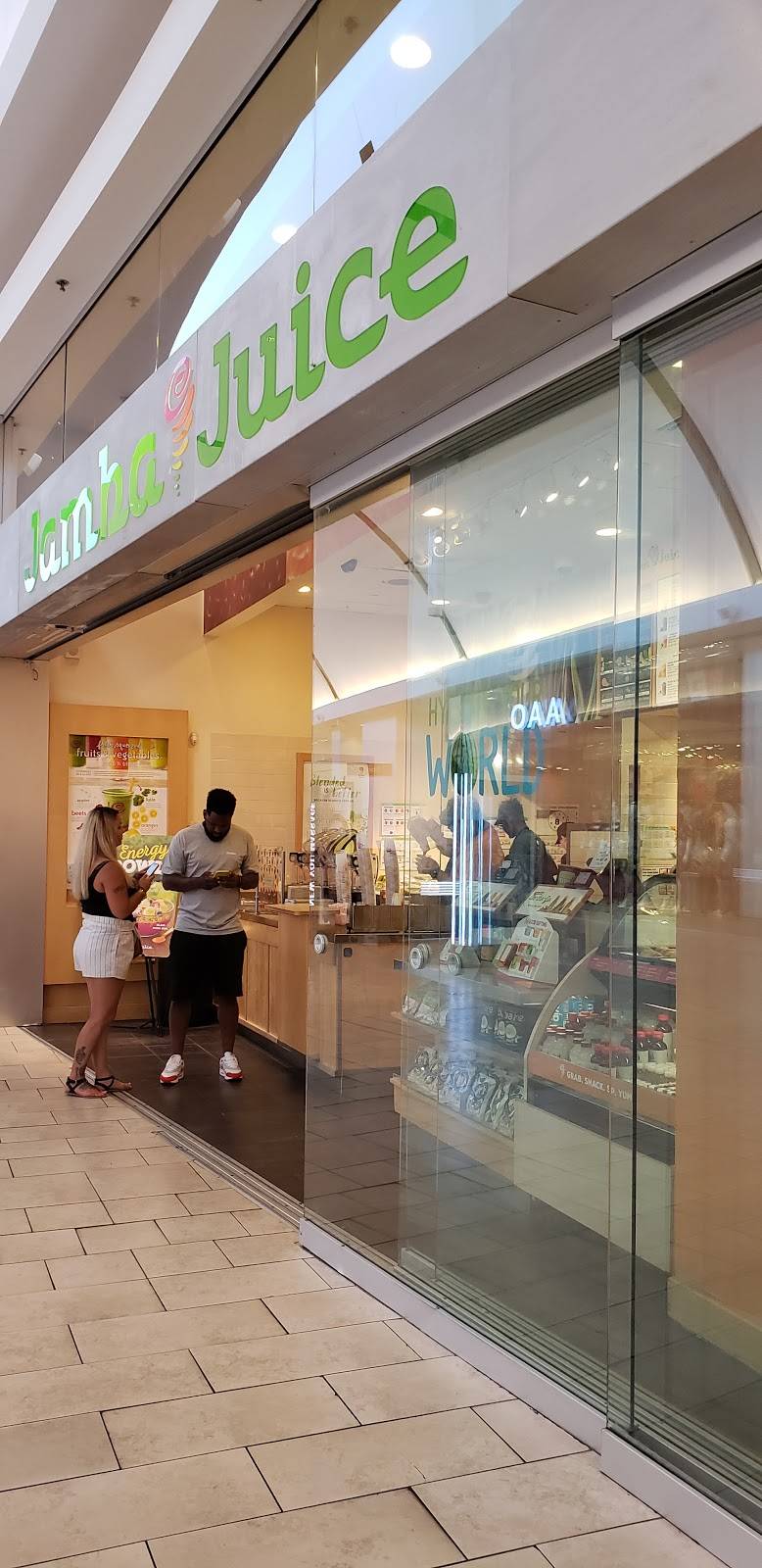 Jamba Juice | restaurant | 1 Garden State Plaza #2225, Paramus, NJ 07652, USA | 2018430674 OR +1 201-843-0674