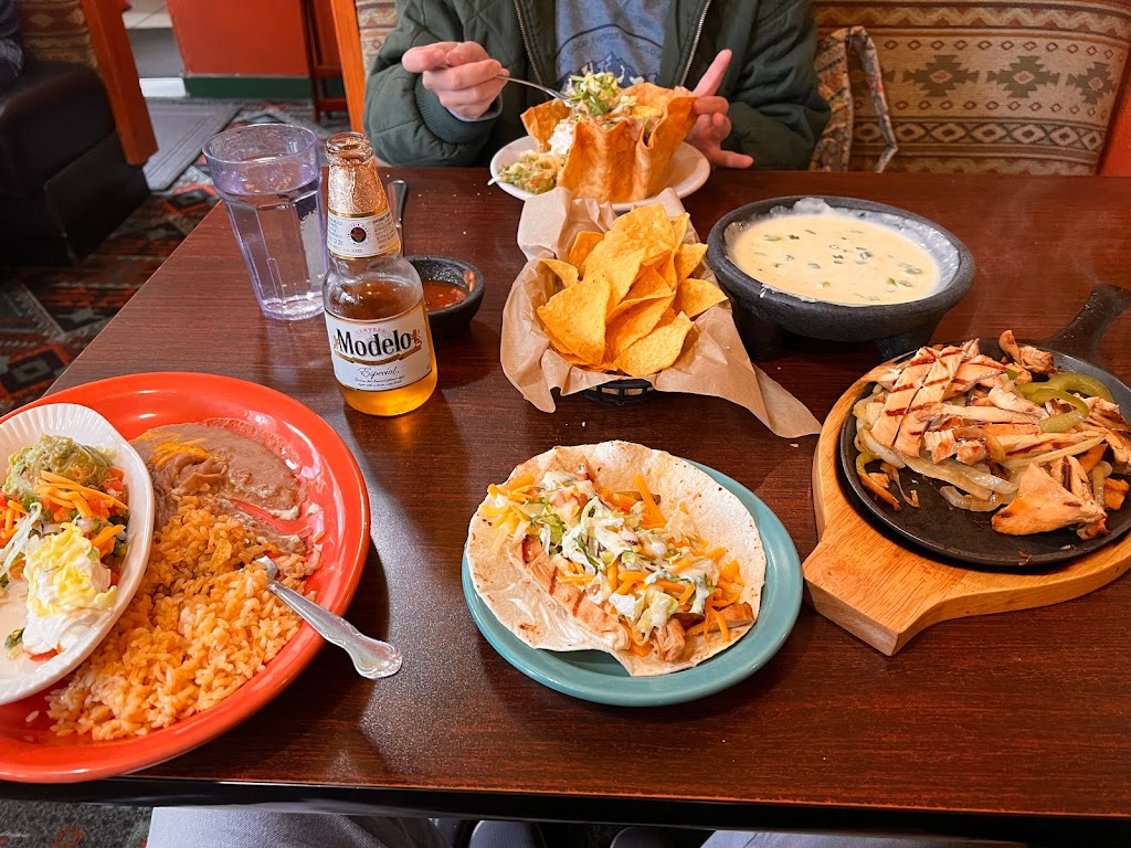 Casa Ramos Méxican Restaurant | restaurant | 1136 S Mt Shasta Blvd, Mt Shasta, CA 96067, USA | 5309260250 OR +1 530-926-0250