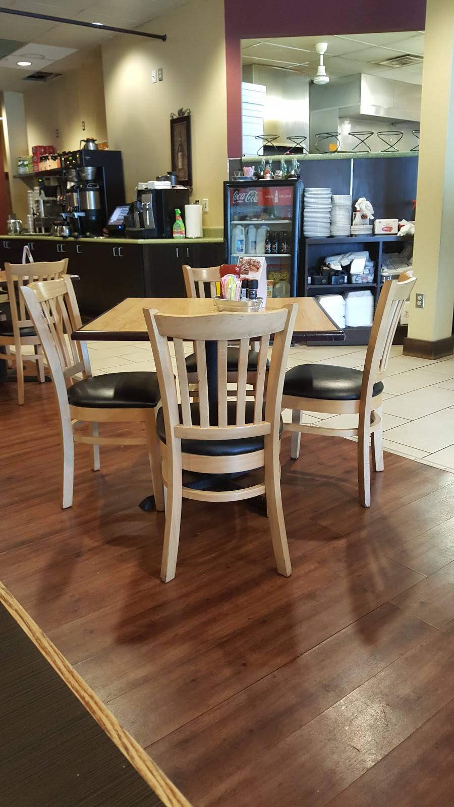 Gianna Via’s Restaurant & Bar | restaurant | 5301 Grove Rd #639, Pittsburgh, PA 15236, USA | 4128826500 OR +1 412-882-6500