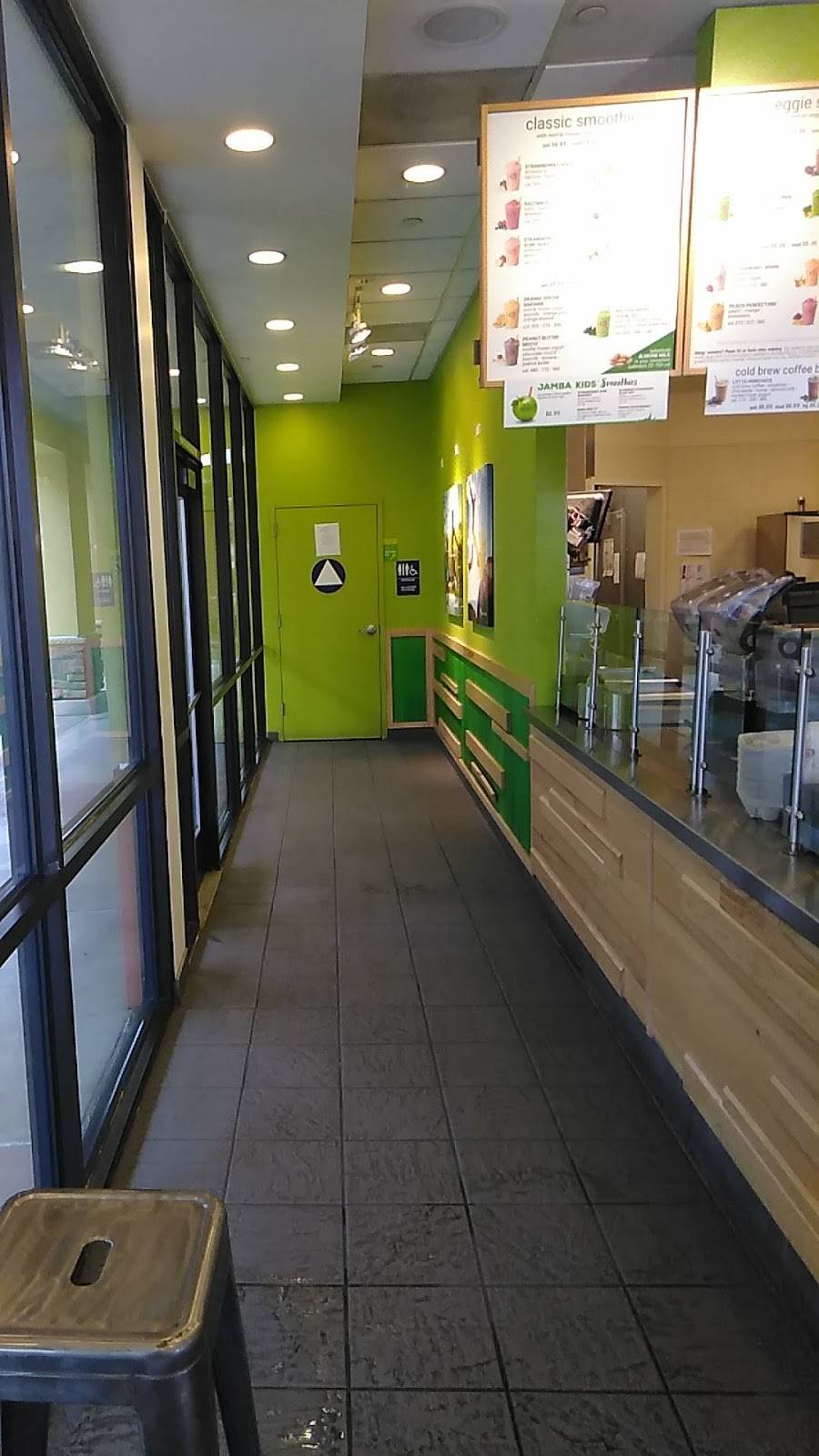 Jamba Juice Solana Beach Towne Centre | restaurant | 689 Lomas Santa Fe Dr ste d, Solana Beach, CA 92075, USA | 8587552056 OR +1 858-755-2056