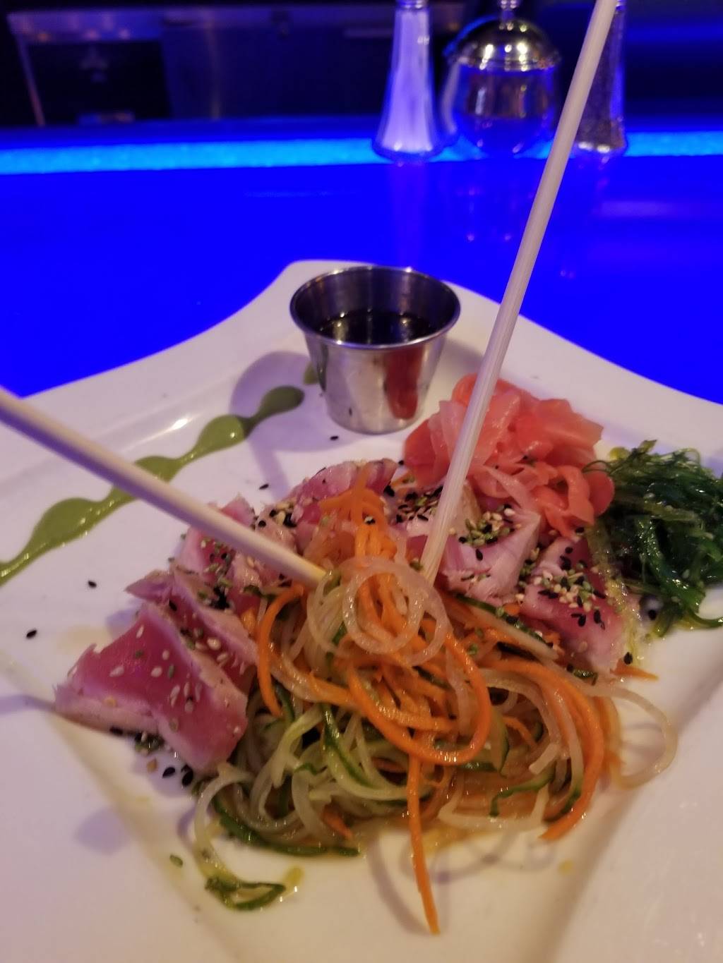 Luna | restaurant | 950 Lake Carillon Dr, St. Petersburg, FL 33716, USA | 7279542140 OR +1 727-954-2140