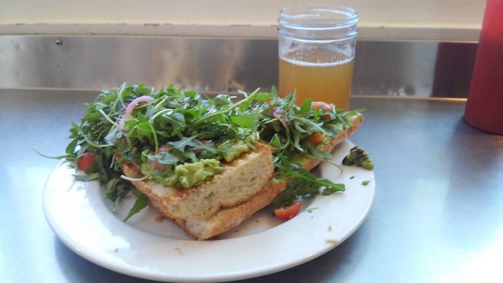 The Picnic Basket | cafe | 125 Beach St, Santa Cruz, CA 95060, USA | 8314279946 OR +1 831-427-9946