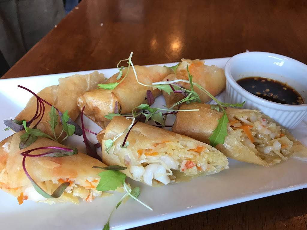 Vin205 Bistro | restaurant | 205 S Stratford Rd N1, Winston-Salem, NC 27103, USA | 3367658175 OR +1 336-765-8175