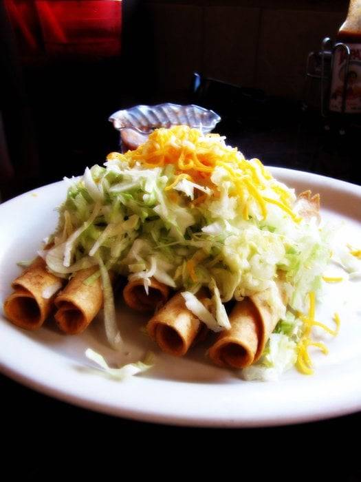 La Cabana Mexican Restaurant | restaurant | 1335 Market St, Redding, CA 96001, USA | 5302421915 OR +1 530-242-1915