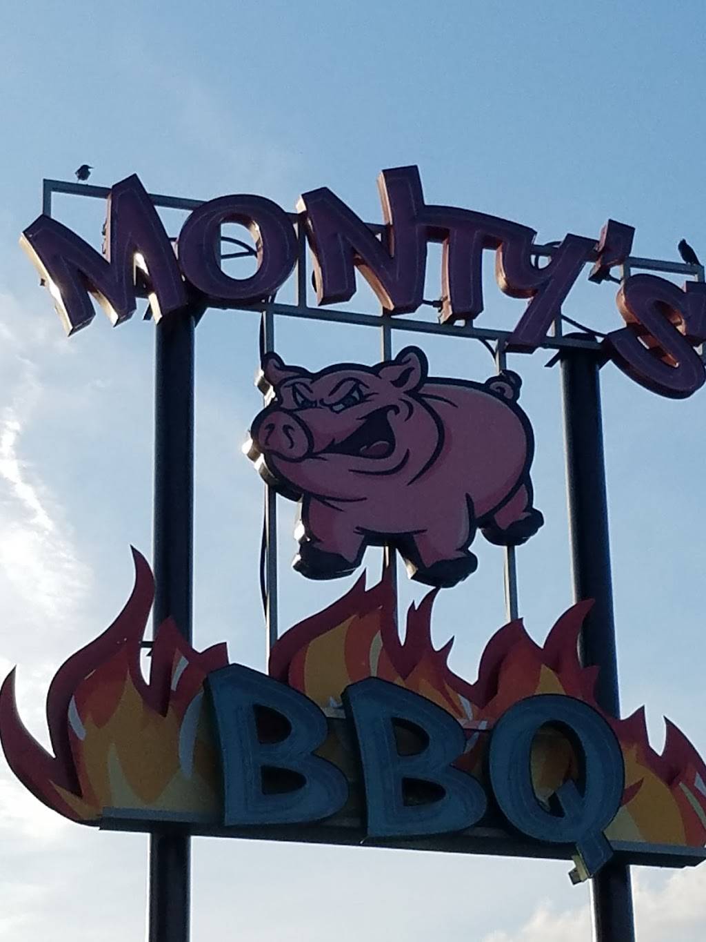Montys bbq | restaurant | 6151 E Tecumseh St, Tulsa, OK 74115, USA | 5396644099 OR +1 539-664-4099