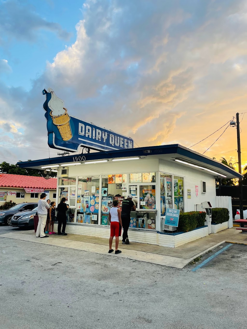 Dairy Queen (Treat) | restaurant | 1900 S State Rd 7, Miramar, FL 33023, USA | 9549894272 OR +1 954-989-4272