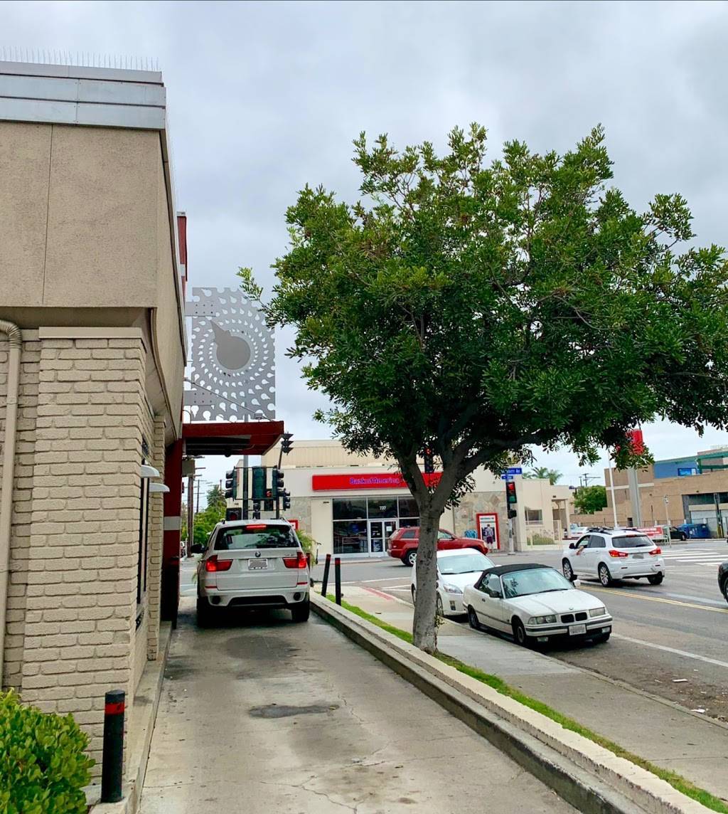 Jack in the Box | restaurant | 804 University Ave, San Diego, CA 92103, USA | 6192981273 OR +1 619-298-1273