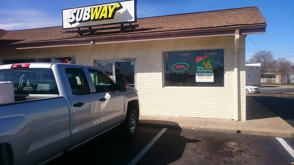 Subway | restaurant | 810 Airline Blvd, Portsmouth, VA 23707, USA | 7573993595 OR +1 757-399-3595