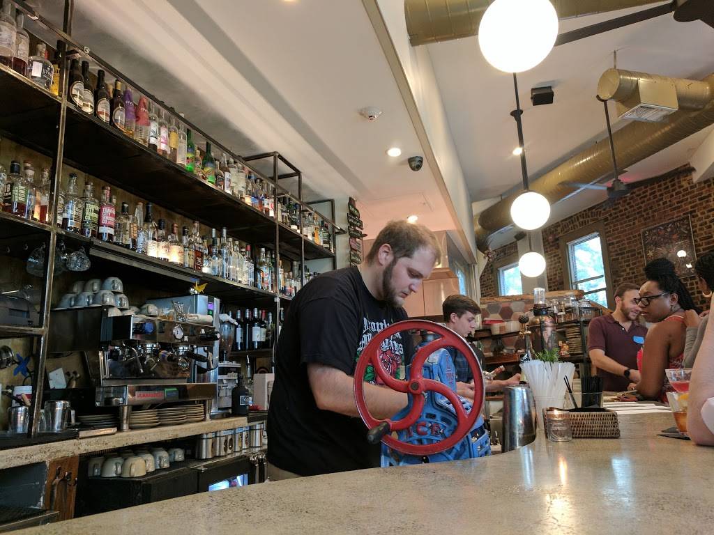 The Royal | restaurant | 501 Florida Ave NW, Washington, DC 20001, USA | 2023327777 OR +1 202-332-7777