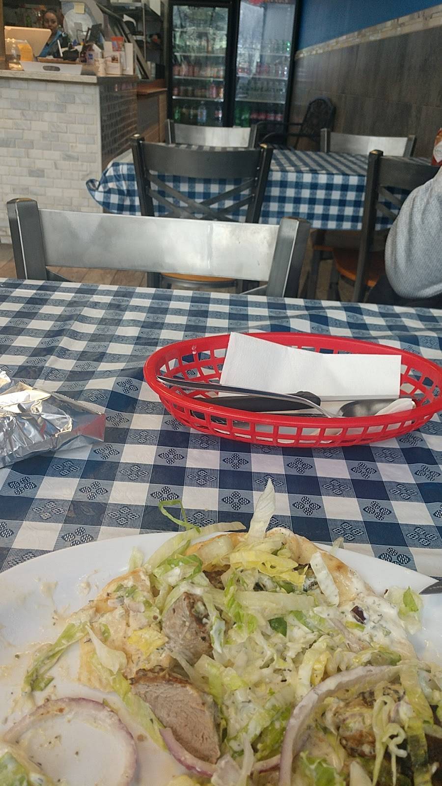 Little Gyro Kitchen | restaurant | 705 N Newbridge Rd, Levittown, NY 11756, USA | 5165957558 OR +1 516-595-7558