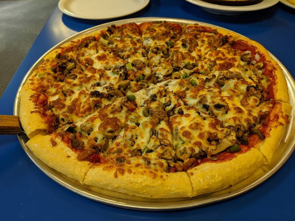 Breadeaux Pizza | meal delivery | 110 S Main St, Mt Pleasant, IA 52641, USA | 3193852306 OR +1 319-385-2306