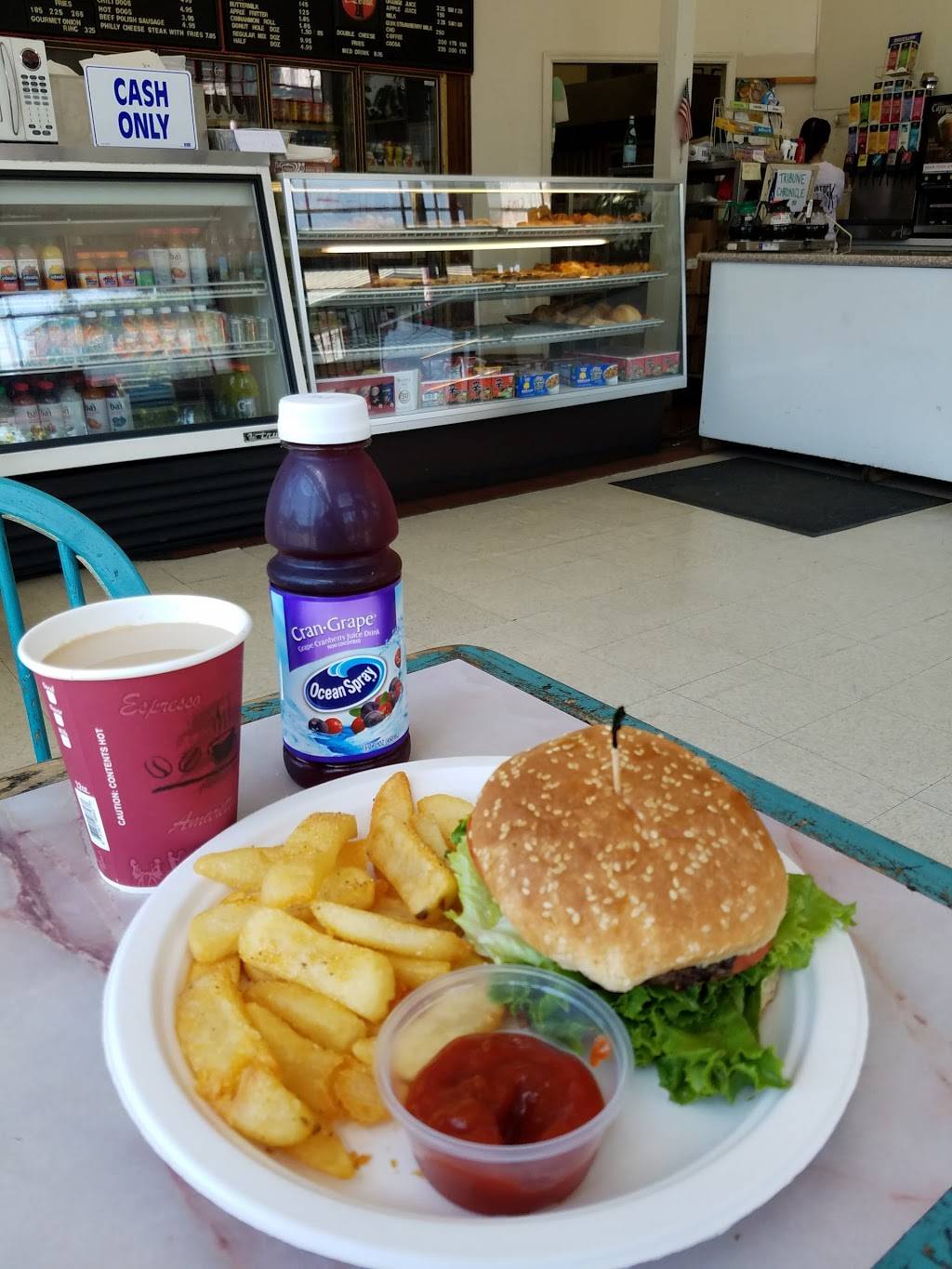 Johnnys Cafe & Donuts | restaurant | 5501 Shattuck Ave, Oakland, CA 94609, USA | 5109230557 OR +1 510-923-0557