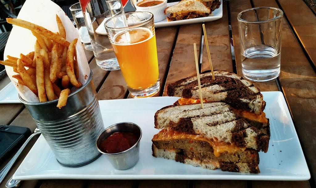 Liberty Station | restaurant | 34522 N Scottsdale Rd #180, Scottsdale, AZ 85266, USA | 4805959930 OR +1 480-595-9930