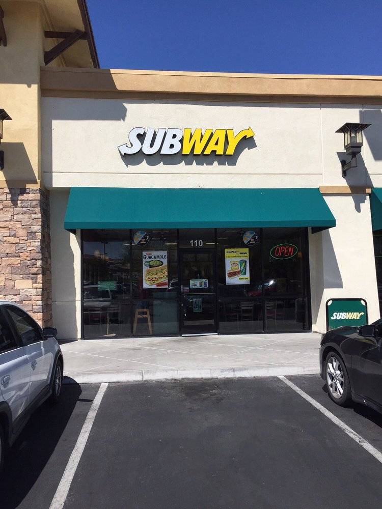 Subway | meal takeaway | 2810 Bicentennial Pkwy Space No. 101, Henderson, NV 89044, USA | 7024929750 OR +1 702-492-9750