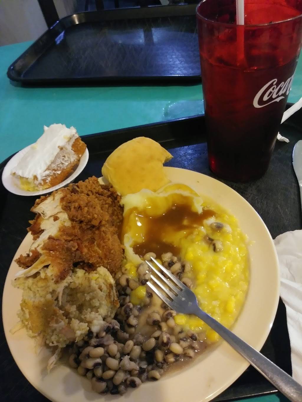 Mollie Mondays | restaurant | 275 Eureka St, Savannah, TN 38372, USA | 7319259334 OR +1 731-925-9334