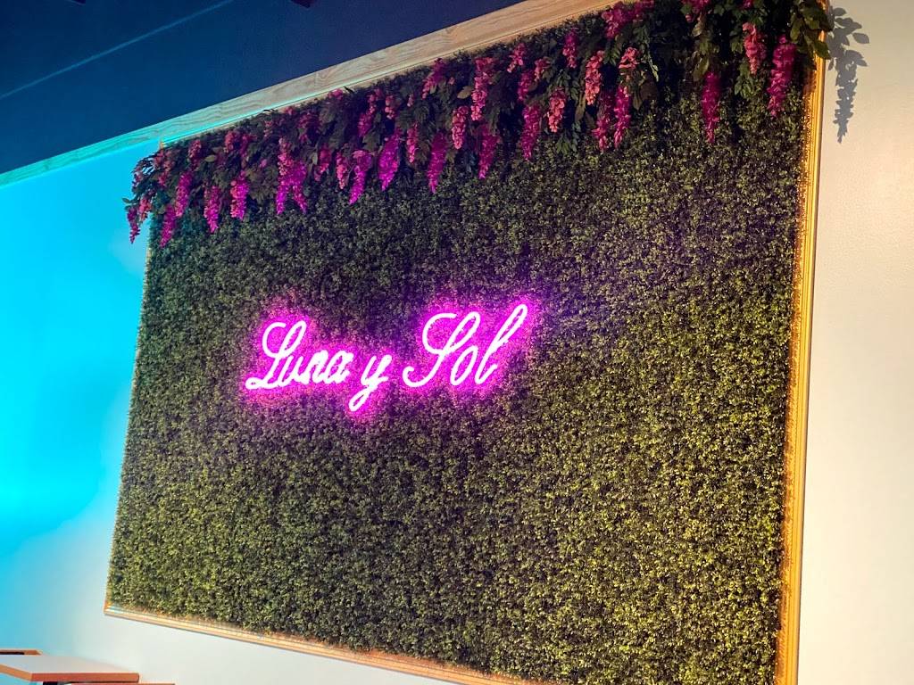 Luna y Sol | restaurant | 9115 Farm to Market Rd 723 Suite 500, Richmond, TX 77406, USA | 2817627588 OR +1 281-762-7588