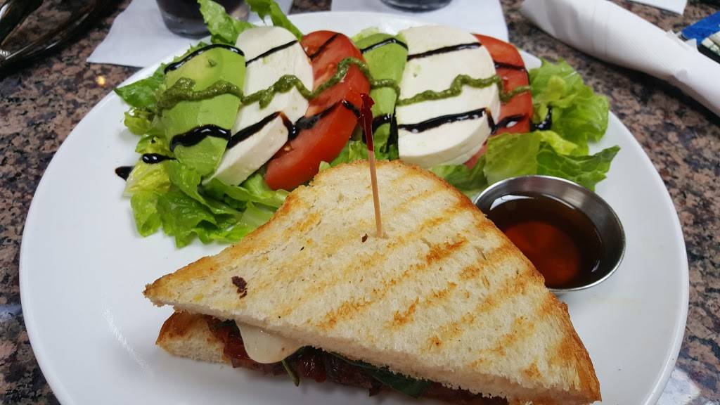 Bakers Crust Norfolk | restaurant | 330 W 21st St, Norfolk, VA 23517, USA | 7576253600 OR +1 757-625-3600