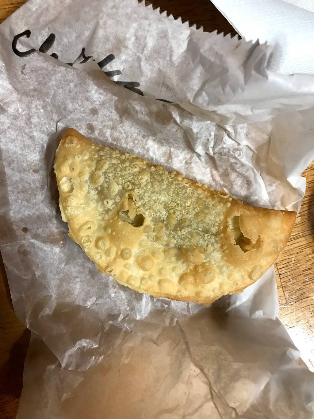Empanada Central | restaurant | 629 Palisade Ave, Cliffside Park, NJ 07010, USA | 2013137076 OR +1 201-313-7076