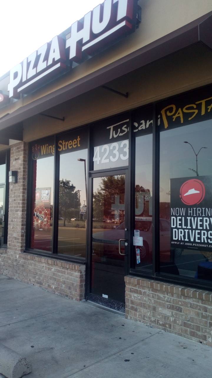 Pizza Hut | restaurant | 4233 E Lancaster Ave, Fort Worth, TX 76103, USA | 8175352564 OR +1 817-535-2564