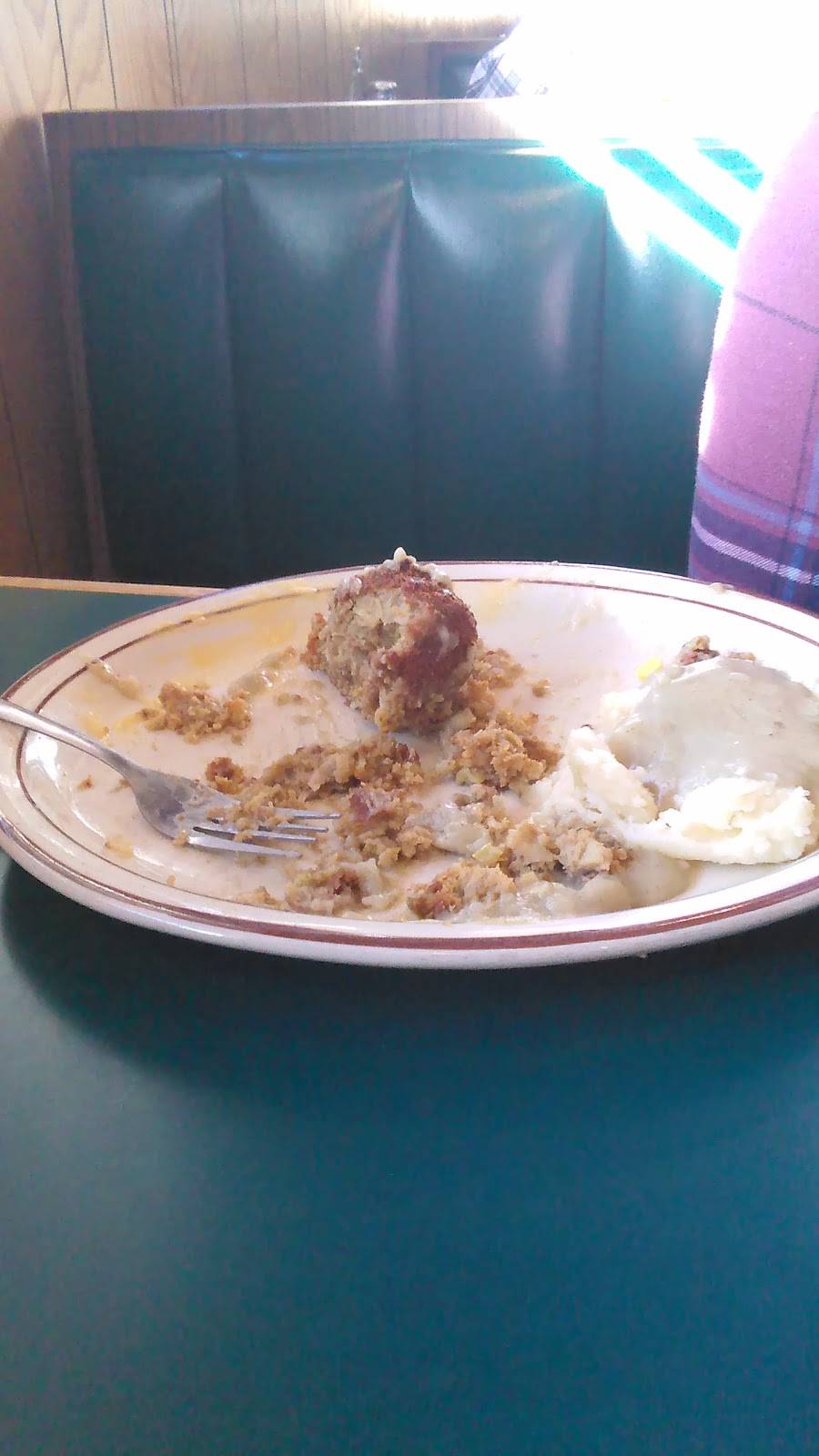 Tonka Hills Restaurant | restaurant | 2598 US-54, Linn Creek, MO 65052, USA | 5733465759 OR +1 573-346-5759