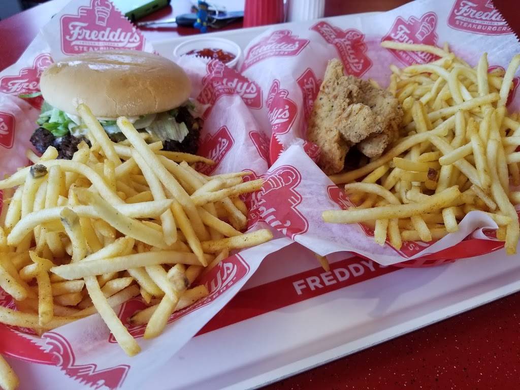 Freddys Frozen Custard & Steakburgers | restaurant | 2322 Battleground Ave, Greensboro, NC 27408, USA | 3368977261 OR +1 336-897-7261