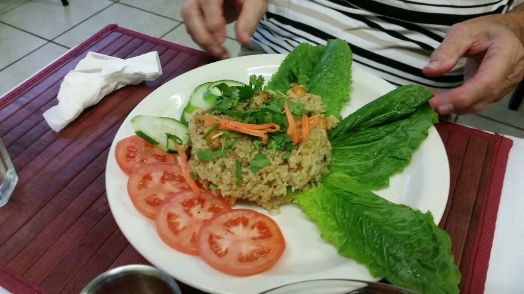 The Lemongrass Kitchen | restaurant | 121 Dunbar St, Spartanburg, SC 29306, USA | 8642056150 OR +1 864-205-6150