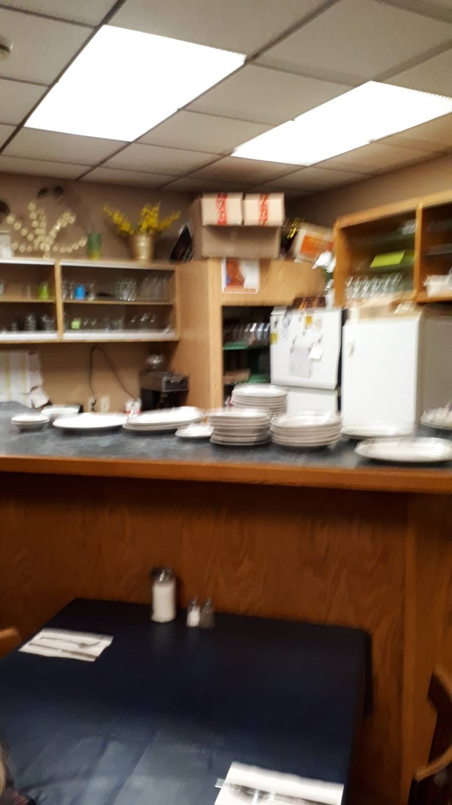 Peacock Restaurant | restaurant | 32 Main St E, Athens, ON K0E 1B0, Canada | 6139249189 OR +1 613-924-9189