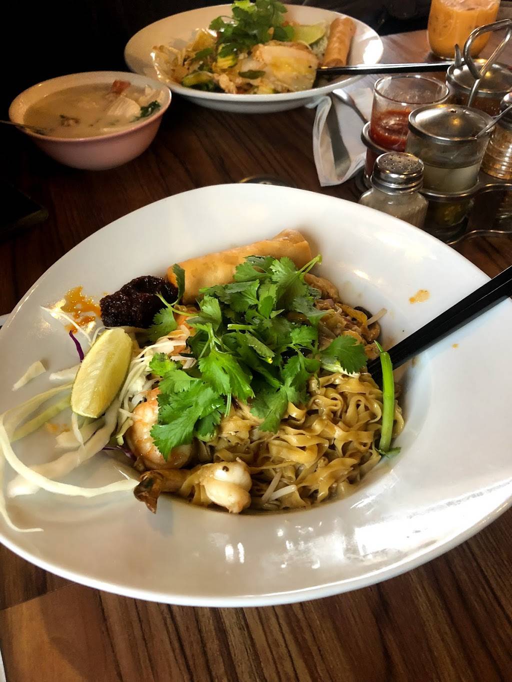 singha 2 thai bistro | restaurant | 2401 Penny Rd, High Point, NC 27265, USA | 3368829160 OR +1 336-882-9160