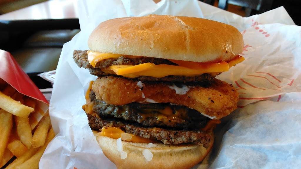 McDonalds | cafe | 1880 S National Rd, Columbus, IN 47201, USA | 8123794969 OR +1 812-379-4969