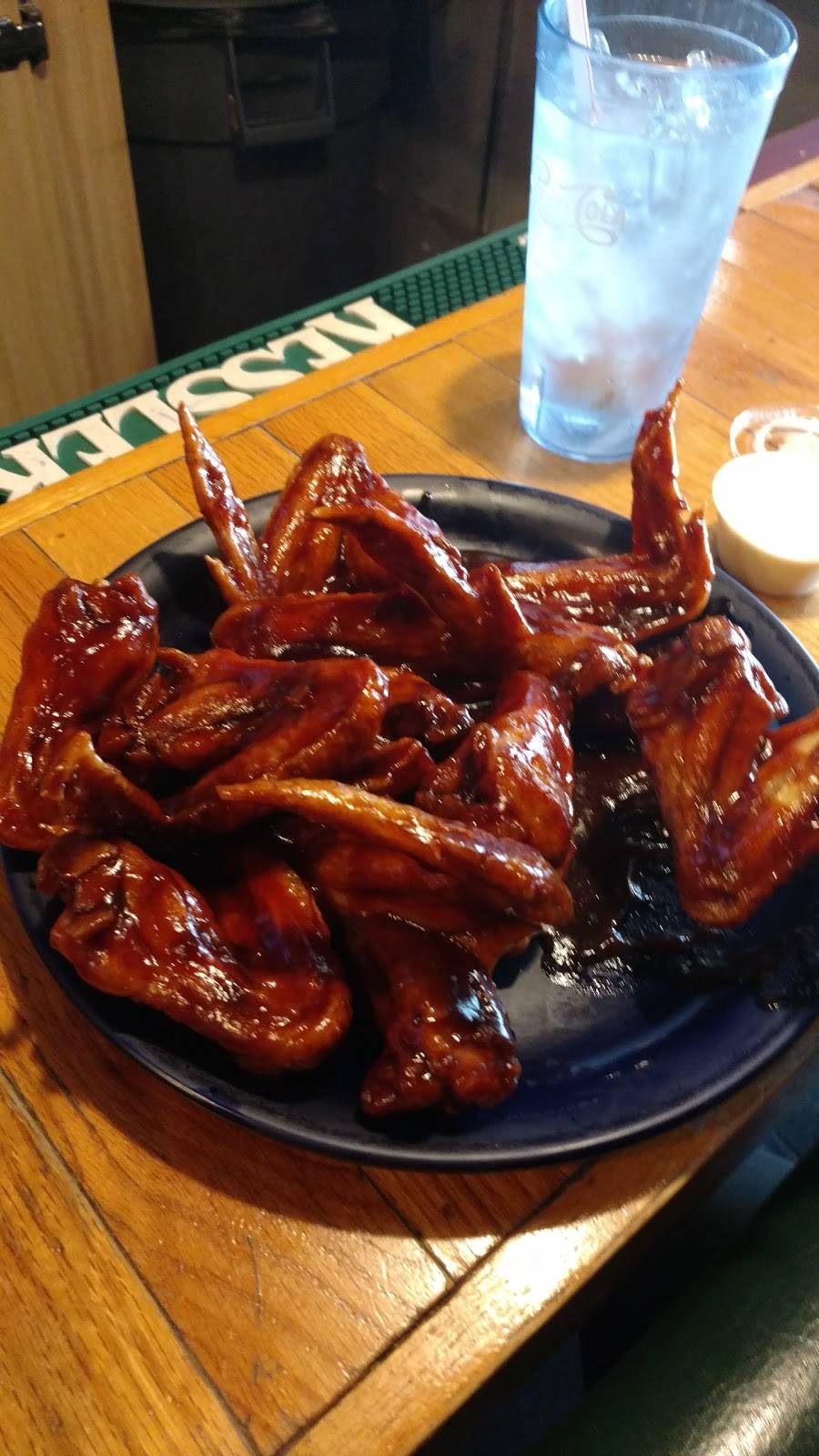 Sportsmans Cafe & Lounge | restaurant | 217 Main St, Somerset, WI 54025, USA | 7152475174 OR +1 715-247-5174