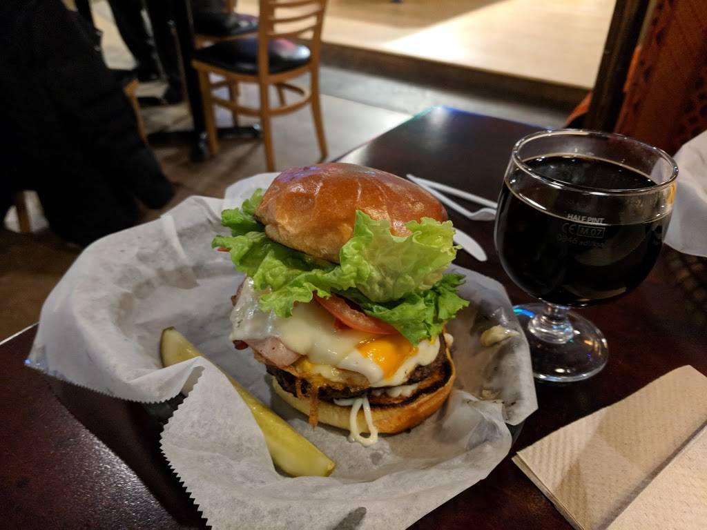 Pepis Pub and Grill | restaurant | 618 6th St, Racine, WI 53403, USA | 2626336111 OR +1 262-633-6111