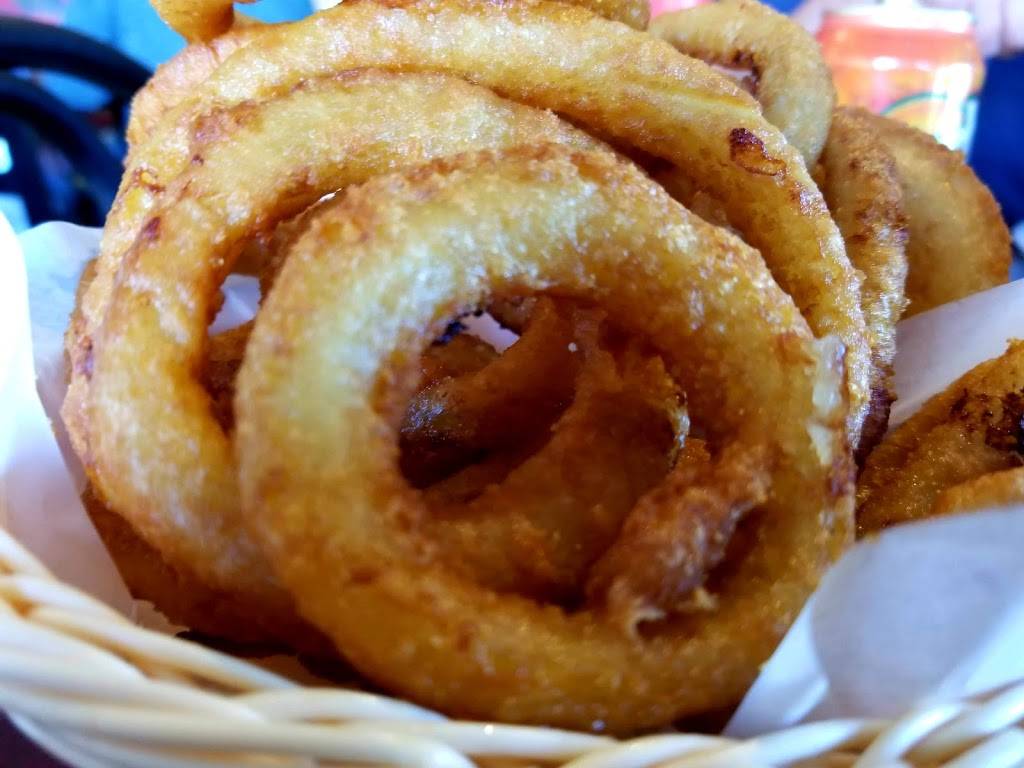 Da Bologna Restaurant Pizzeria | restaurant | 5185 Rue de Charleroi, Montréal-Nord, QC H1G 3A2, Canada | 5143218361 OR +1 514-321-8361