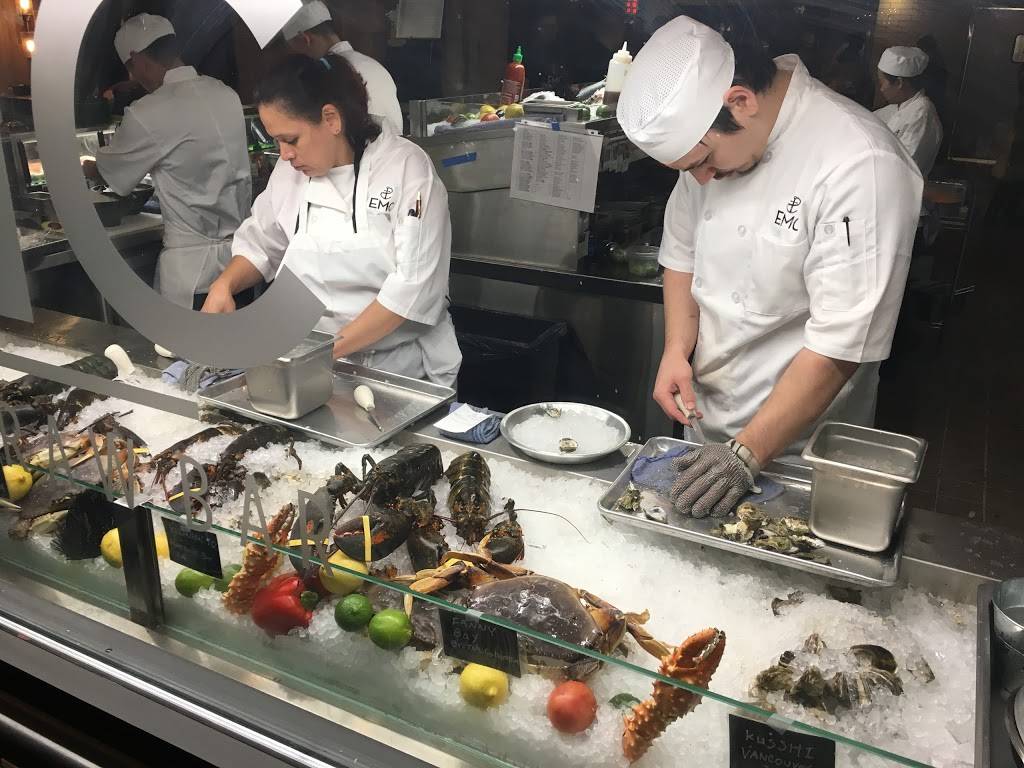 EMC Seafood & Raw Bar | restaurant | 378 Santana Row Suite 1100, San Jose, CA 95128, USA | 4082966048 OR +1 408-296-6048