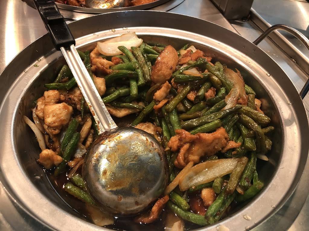 Panda Express | meal takeaway | 6859 Topanga Canyon Blvd, Canoga Park, CA 91303, USA | 8183409660 OR +1 818-340-9660