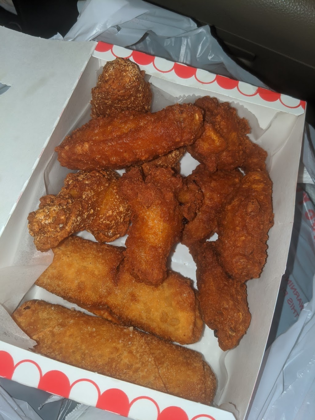 Crown fried chicken | restaurant | 600 S Broad St, Philadelphia, PA 19146, USA | 2674575265 OR +1 267-457-5265