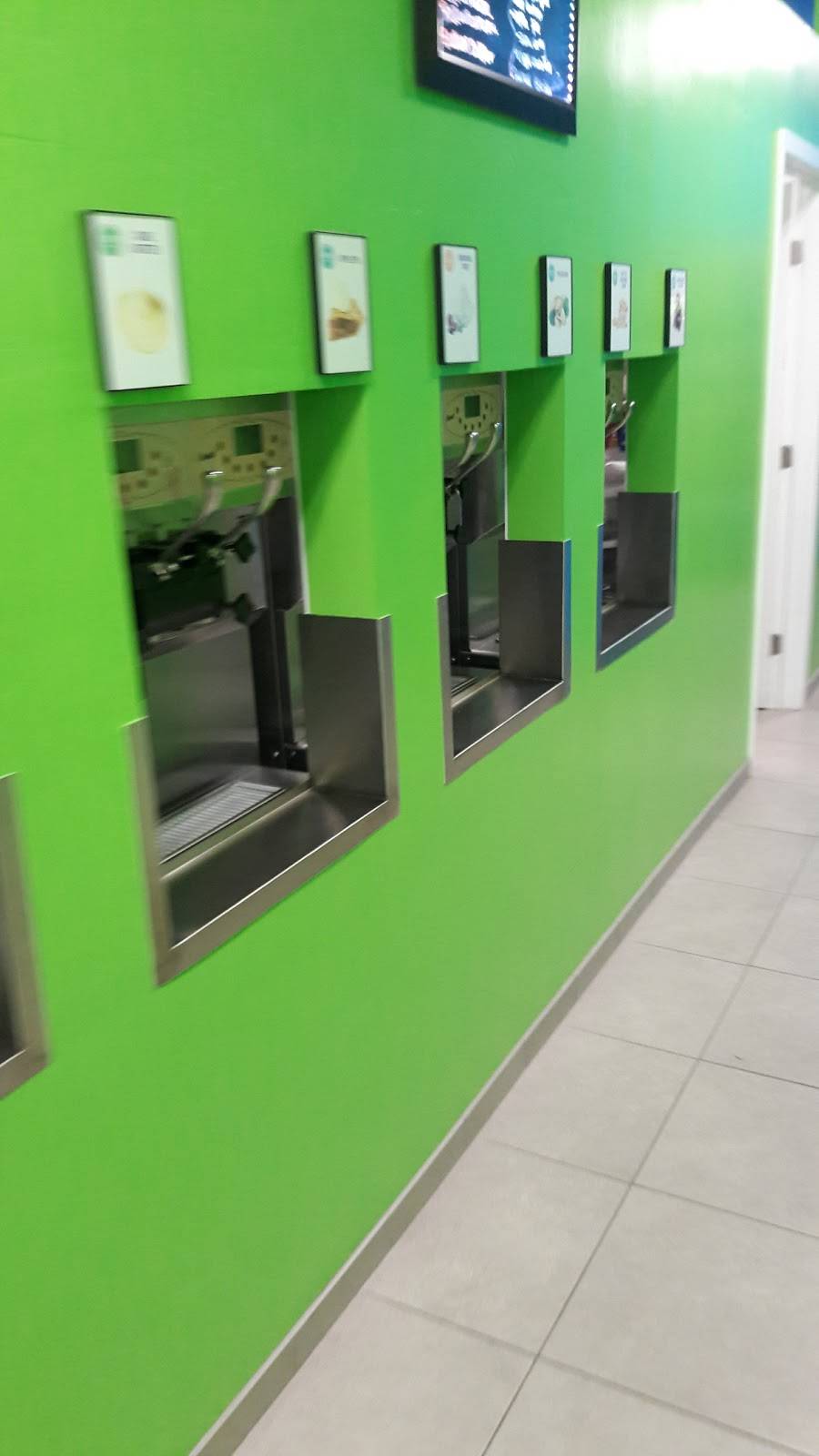 Spoons Frozen Yogurt | restaurant | 134 a N Main St, Porterville, CA 93257, USA | 5597934188 OR +1 559-793-4188