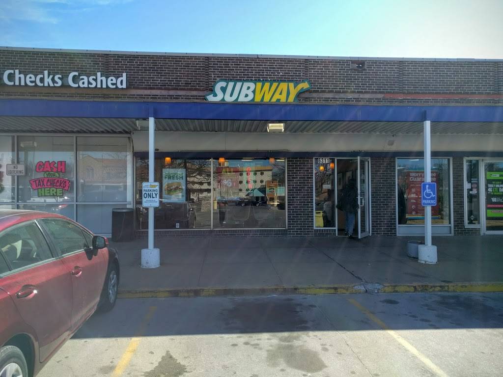 Subway | meal takeaway | 6311 Troost Ave, Kansas City, MO 64131, USA | 8164444123 OR +1 816-444-4123