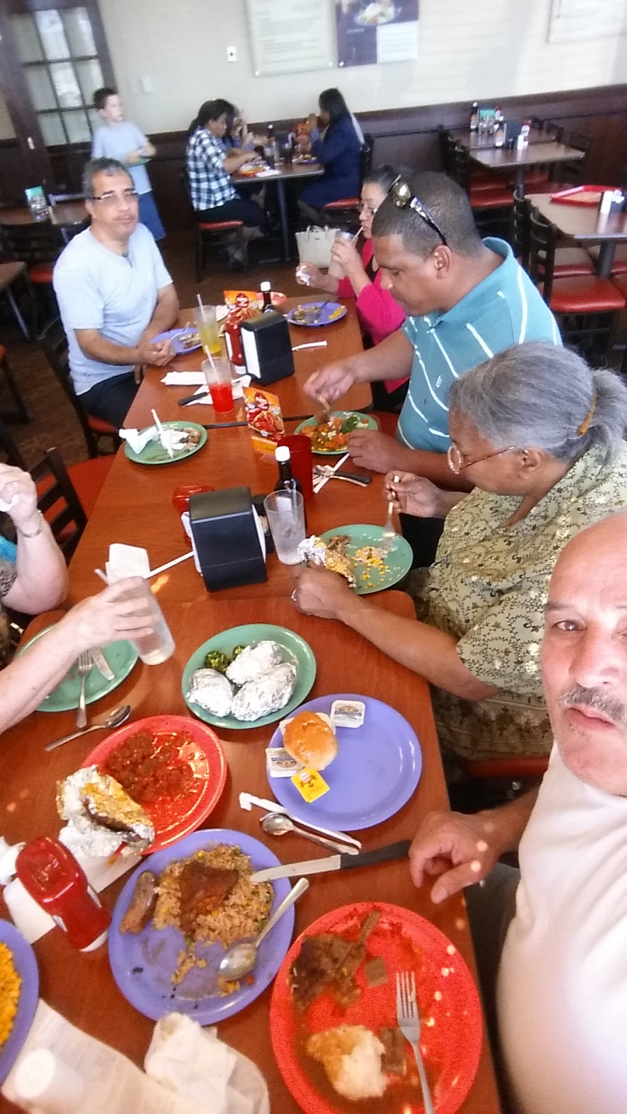 Golden Corral | restaurant | 320 Boardman Poland Rd, Boardman, OH 44512, USA | 3306292213 OR +1 330-629-2213