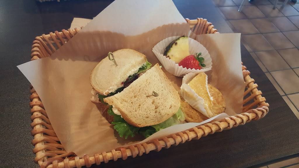 Alicias Inc. Cookery, Catering and Gifts | restaurant | 590 W Central Ave M & N, Brea, CA 92821, USA | 7149904700 OR +1 714-990-4700