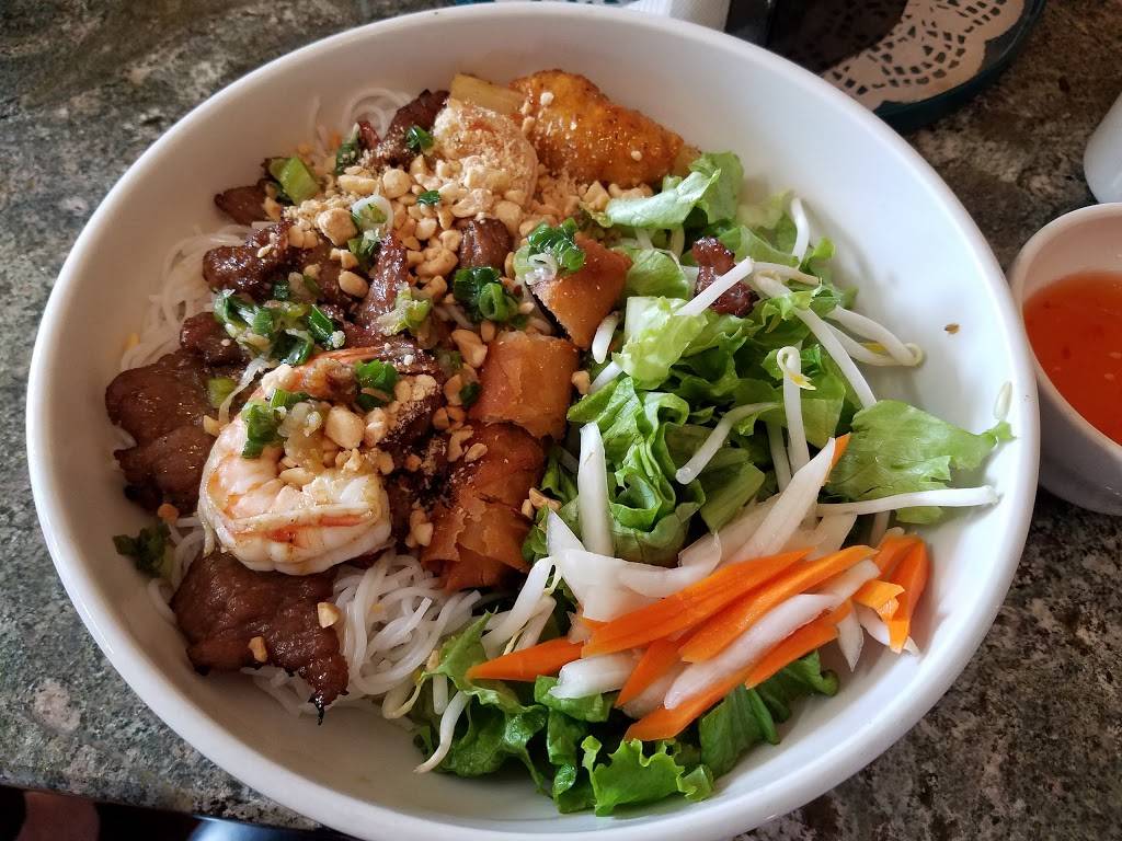 Hanoi Kitchen | restaurant | 7925 NE Glisan St, Portland, OR 97213, USA | 5032521300 OR +1 503-252-1300