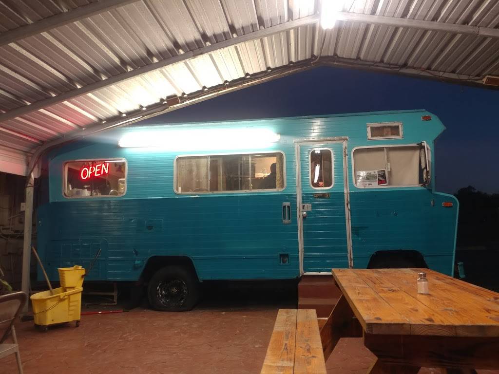 Little Store | restaurant | 18130 US-301, Wimauma, FL 33598, USA | 8136338327 OR +1 813-633-8327