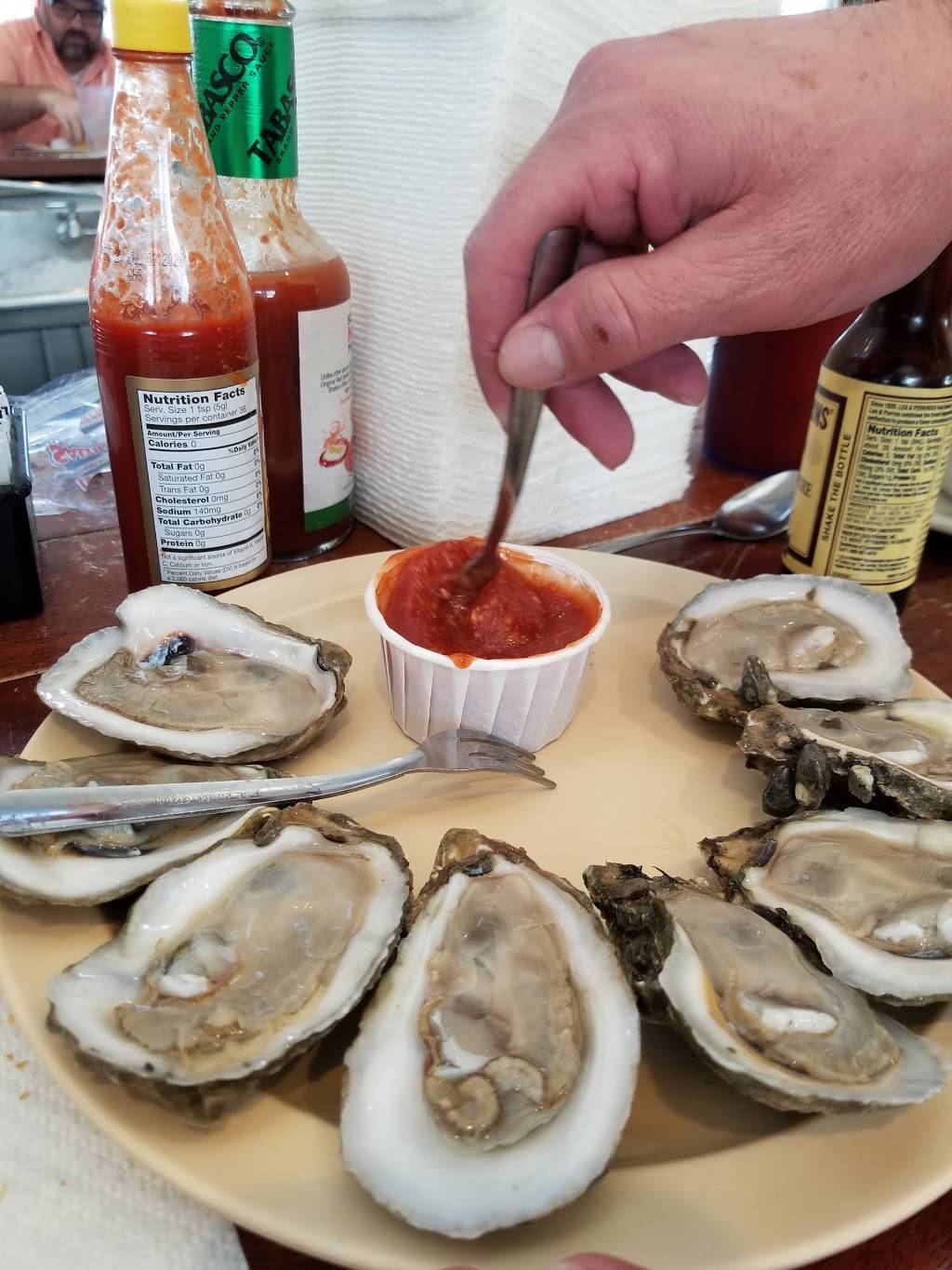 Captain Toms Seafood & Oyster Bar | restaurant | 10501 FM 1960, Houston, TX 77070, USA | 2818908334 OR +1 281-890-8334