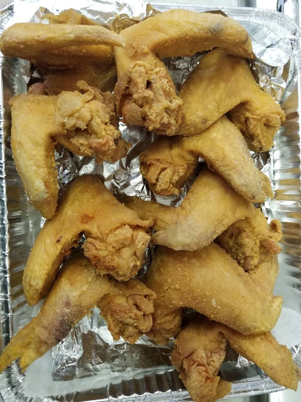 T Ts Barbecue | restaurant | 436 South Western Avenue, Peoria, IL 61605, USA | 3097506392 OR +1 309-750-6392