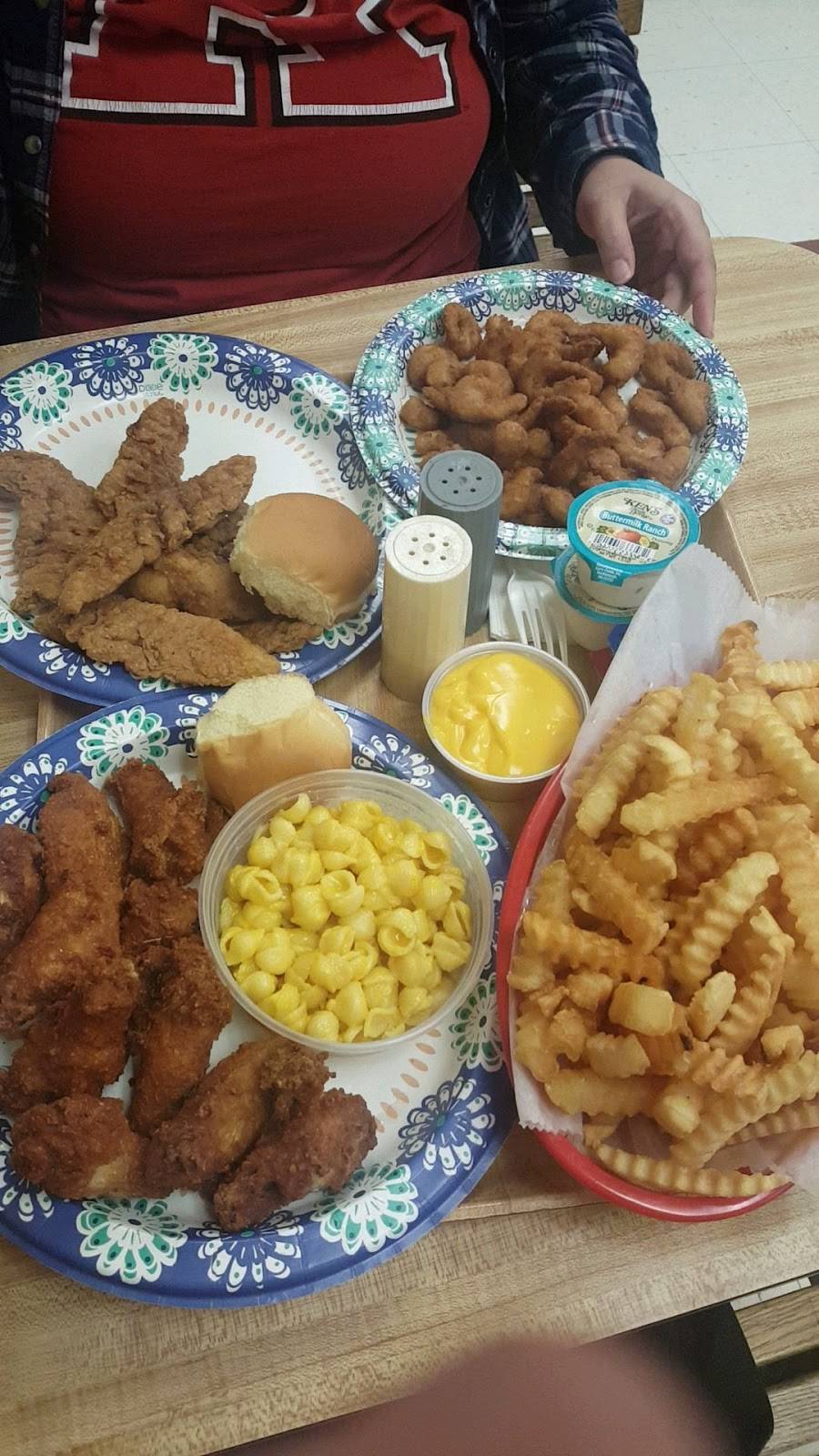 Chicken Holiday | restaurant | 691 Main St, Bridgewater, NJ 08807, USA | 7324694111 OR +1 732-469-4111